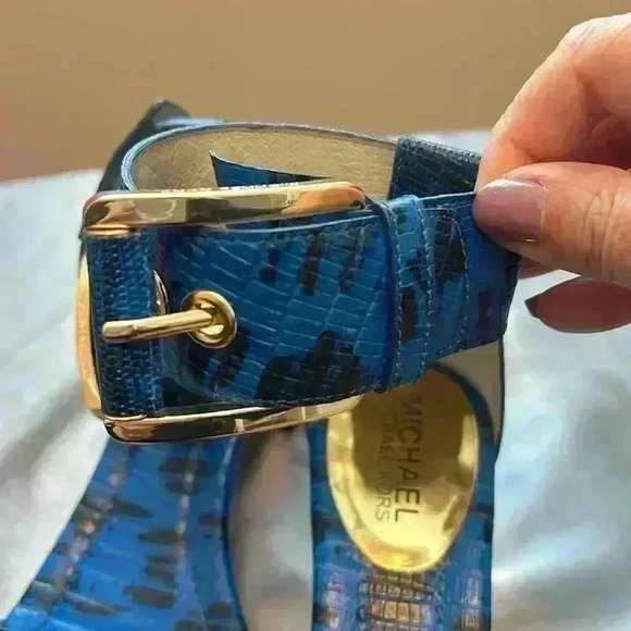 Michael Kors Blue Ankle Strap  shoes - Picture 6 of 10